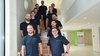 Gruppenbild des Bitnamic-Teams auf der Treppe im ICO