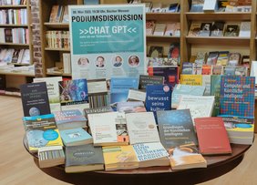 Chat GPT - Poster samt Begleitliteratur